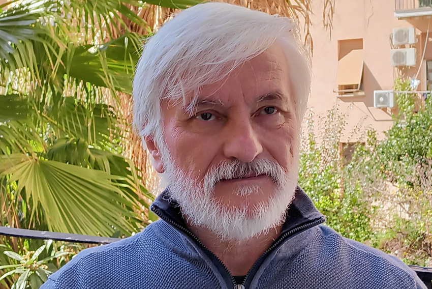 Lecturer image