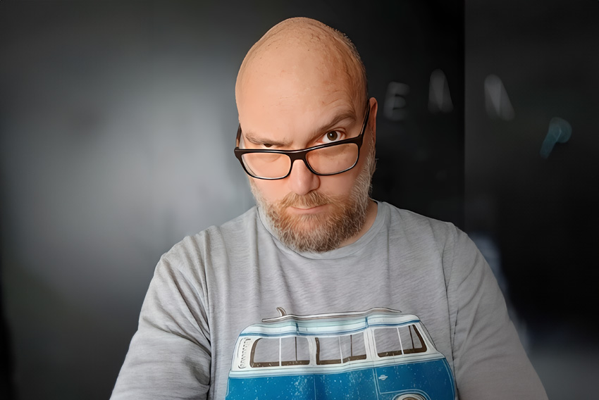 Lecturer image
